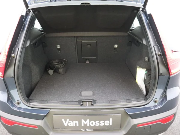 Volvo XC40 (2022) — foto 13 van 26