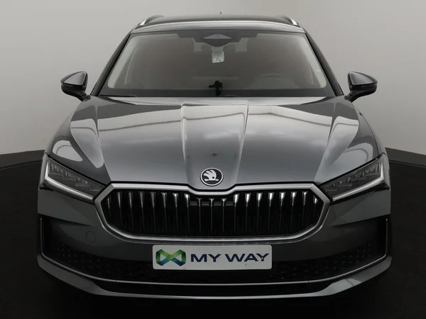 SKODA Superb SW (2025) — foto 7 van 31