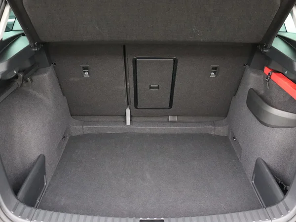 SKODA Karoq (2025) — foto 6 van 18