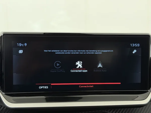 PEUGEOT 2008 (2022) — foto 13 van 27
