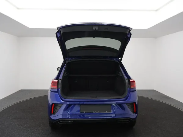 Volkswagen T-Roc (2023) — foto 19 van 26