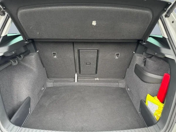 SKODA Karoq Dsl (2025) — foto 26 van 32