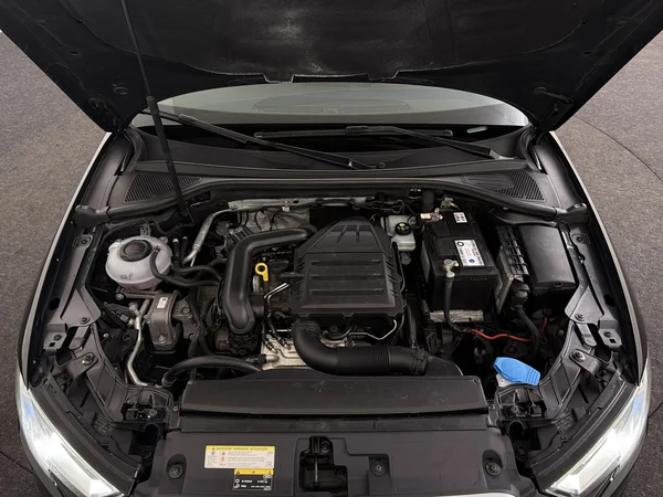 AUDI A3 (2019) — foto 6 van 28