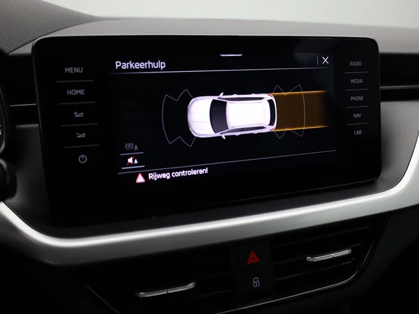 SKODA Kamiq (2020) — foto 17 van 20