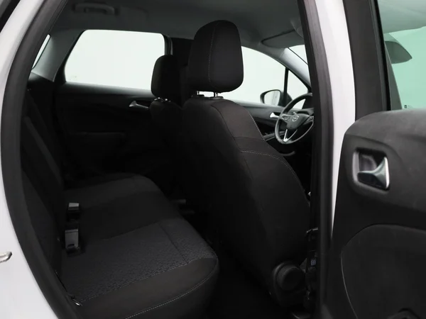 Opel Crossland (2023) — foto 26 van 39