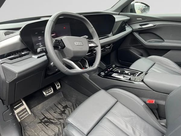AUDI Q6 e-tron (2025) — foto 14 van 24