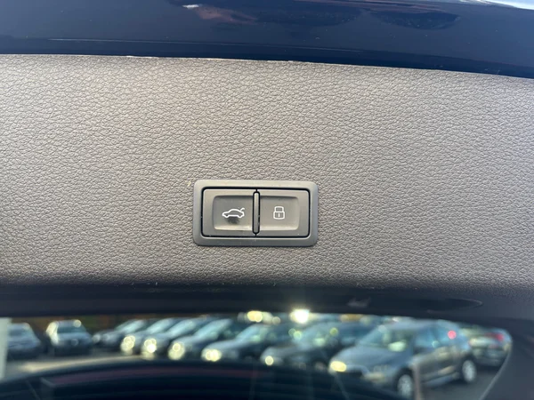 AUDI e-tron (2023) — foto 10 van 20