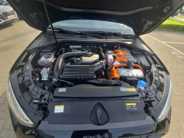 AUDI A3 Sportback PHEV (2025) — foto 14 van 24