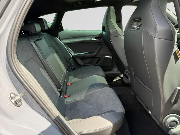CUPRA Formentor e-Hybrid (PHEV) (2025) — foto 19 van 20