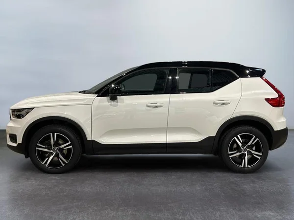 VOLVO XC40 (2018) — foto 31 van 32