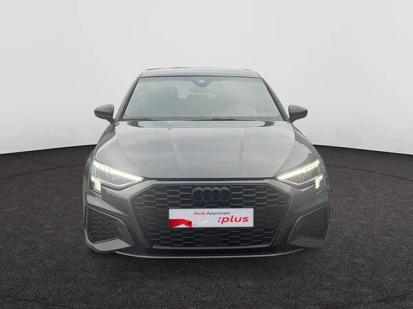 AUDI A3 Sedan (2023) — foto 2 van 20