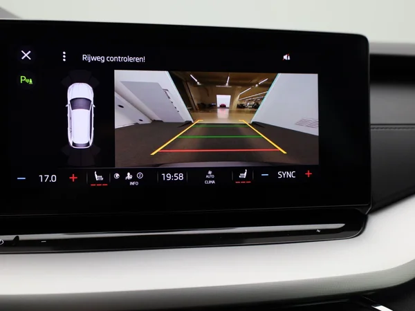 Škoda Octavia (2022) — foto 16 van 42