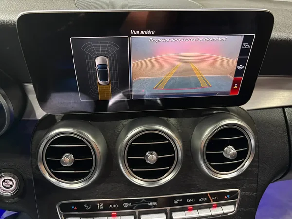 Mercedes-Benz C (2021) — foto 4 van 32