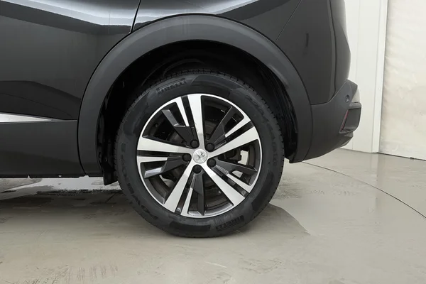 Peugeot 3008 (2020) — foto 16 van 19