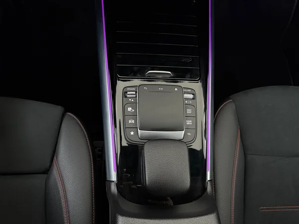 MERCEDES B 250 (2022) — foto 21 van 32