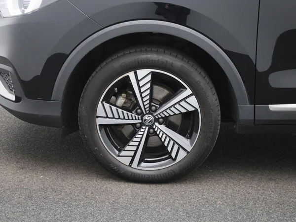 MG ZS EV (2019) — foto 6 van 38