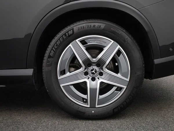 Mercedes-Benz GLC (2025) — foto 4 van 45