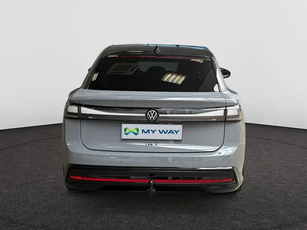VOLKSWAGEN ID.7 (2026) — foto 2 van 24