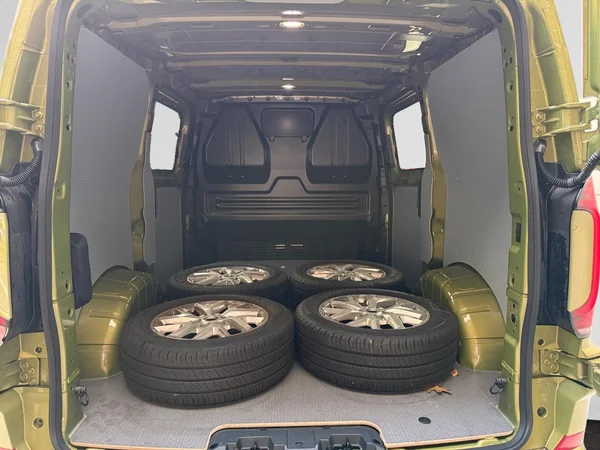 VOLKSWAGEN Transporter T7 30 Fou Swb Dsl (2025) — foto 5 van 16