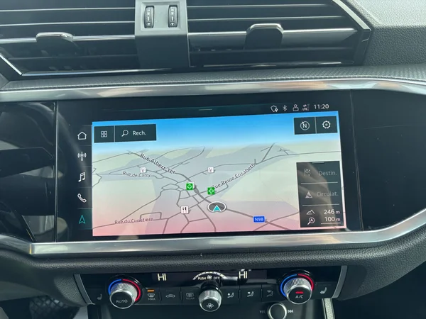 AUDI Q3 Sportback (2021) — foto 8 van 21