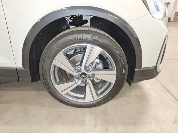 AUDI Q2 (2025) — foto 6 van 24