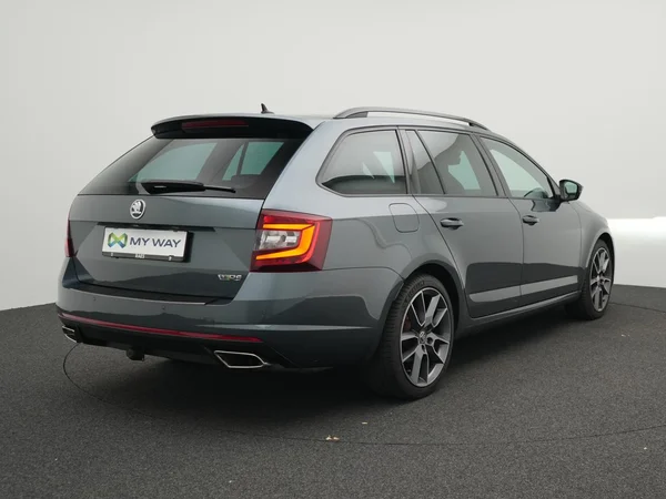 SKODA Octavia SW RS (2018) — foto 25 van 29