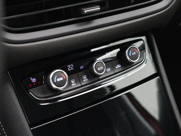 Opel Grandland (2022) — foto 10 van 22