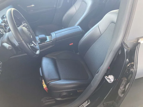 Mercedes-Benz CLA (2022) — foto 2 van 22
