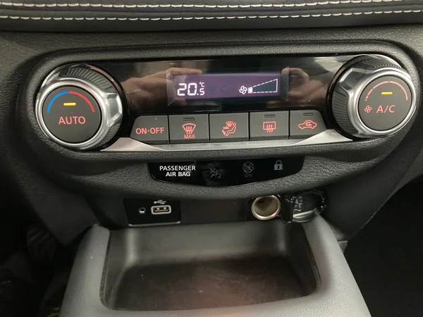 NISSAN Juke (2022) — foto 9 van 27