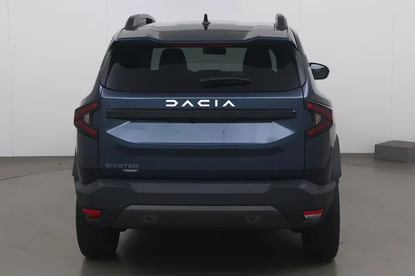 Dacia Bigster Hybrid (2026) — foto 12 van 17