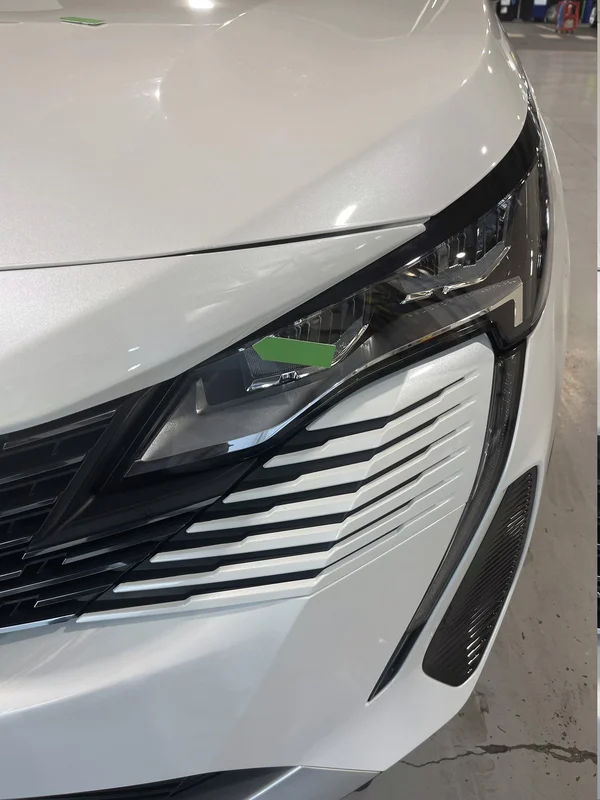 Peugeot 3008 PHEV (2023) — foto 32 van 54