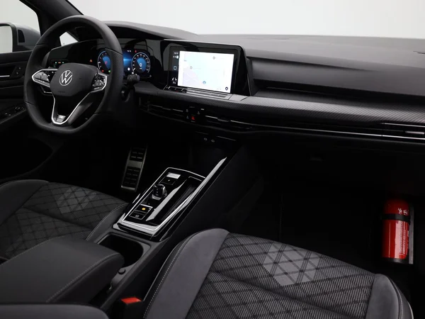 VOLKSWAGEN Golf VIII (2023) — foto 14 van 20