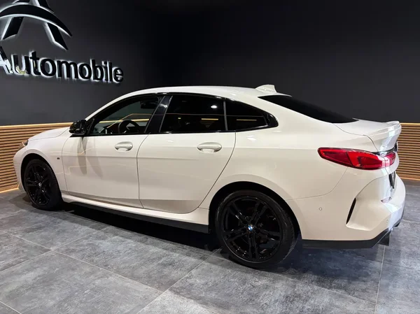 Bmw 218 (2021) — foto 18 van 26