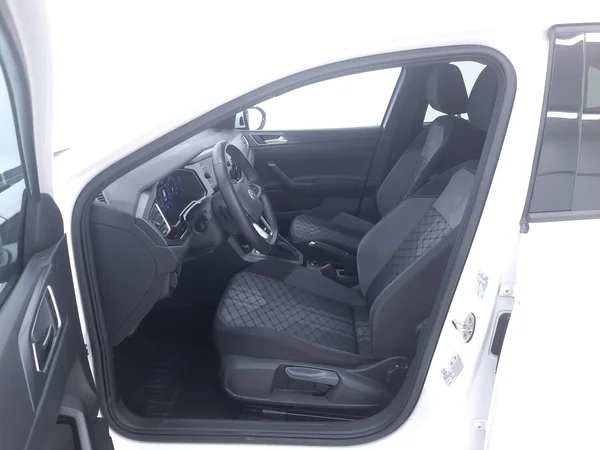 Volkswagen Taigo (2022) — foto 2 van 21