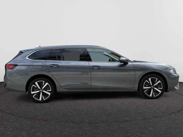VOLKSWAGEN Passat SW (2025) — foto 21 van 24