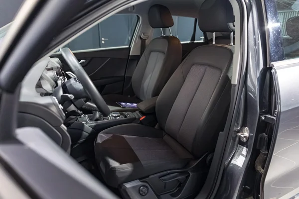 Audi Q2 (2023) — foto 2 van 36