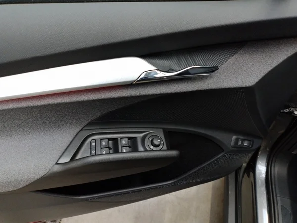 SKODA Enyaq (2024) — foto 5 van 16