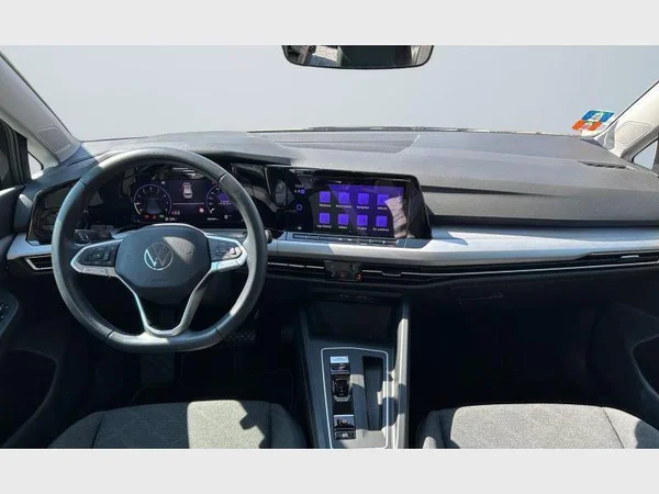 Volkswagen Golf VIII SW (2023) — foto 4 van 29
