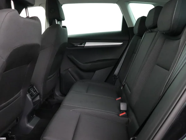 SKODA Karoq (2024) — foto 18 van 18