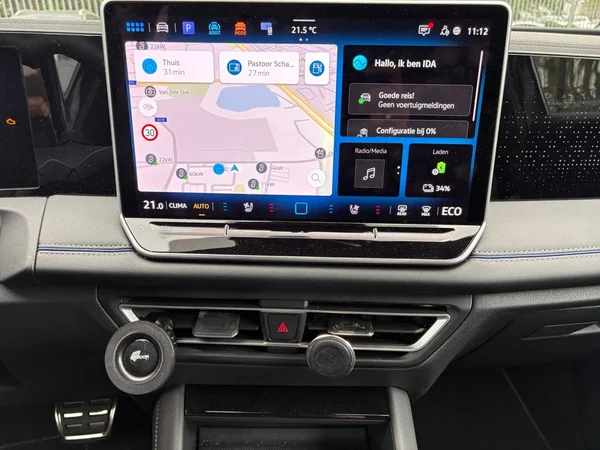 VOLKSWAGEN Tiguan eHybrid (PHEV) (2025) — foto 5 van 24