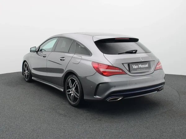 Mercedes-Benz CLA (2019) — foto 12 van 26