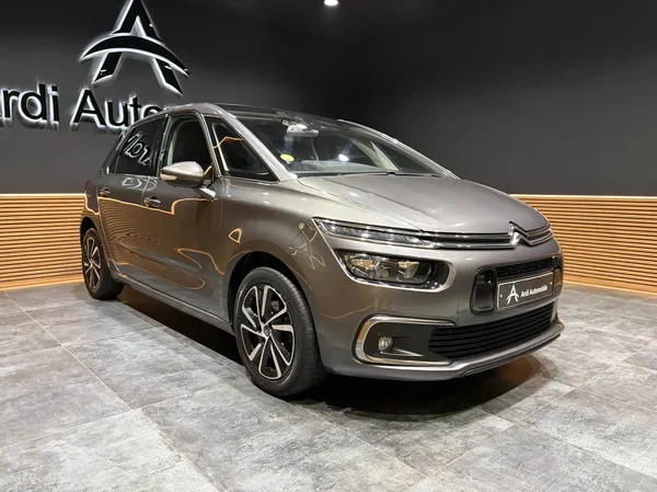Citroen C4 (2019) — foto 21 van 27