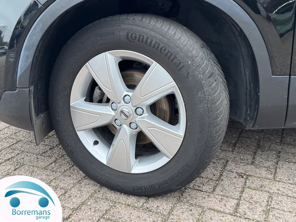 Volvo XC-40 (2022) — foto 39 van 40
