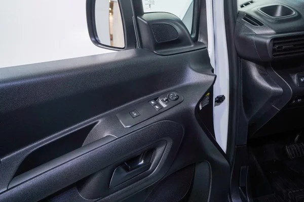 Toyota E-Proace Van Mwb (2024) — foto 8 van 59