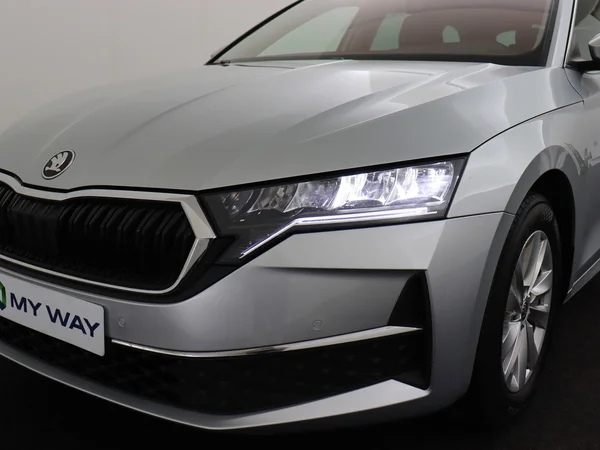 SKODA Octavia Combi (2024) — foto 9 van 19