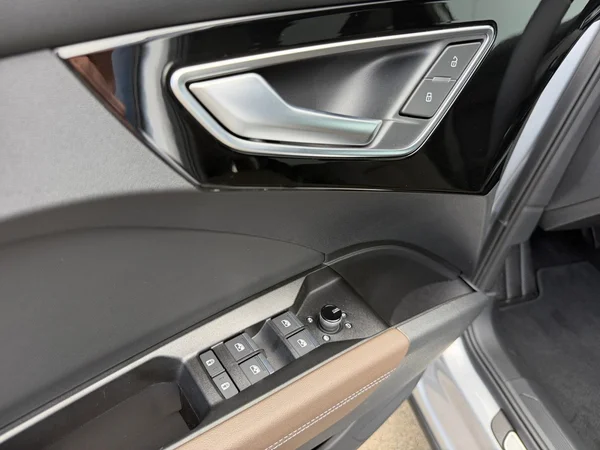 AUDI Q4 Sportback e-tron (2026) — foto 7 van 24