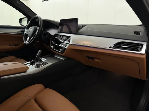 BMW 530 (2022) — foto 3 van 34