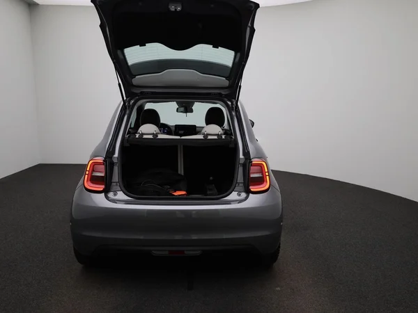 Fiat 500e (2023) — foto 5 van 44