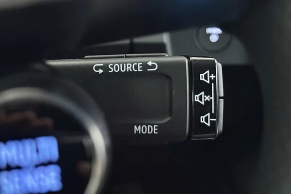 Renault E-Megane E-Tech (2022) — foto 9 van 35