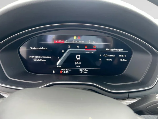AUDI A4 Allroad Quattro Dsl (2023) — foto 8 van 24